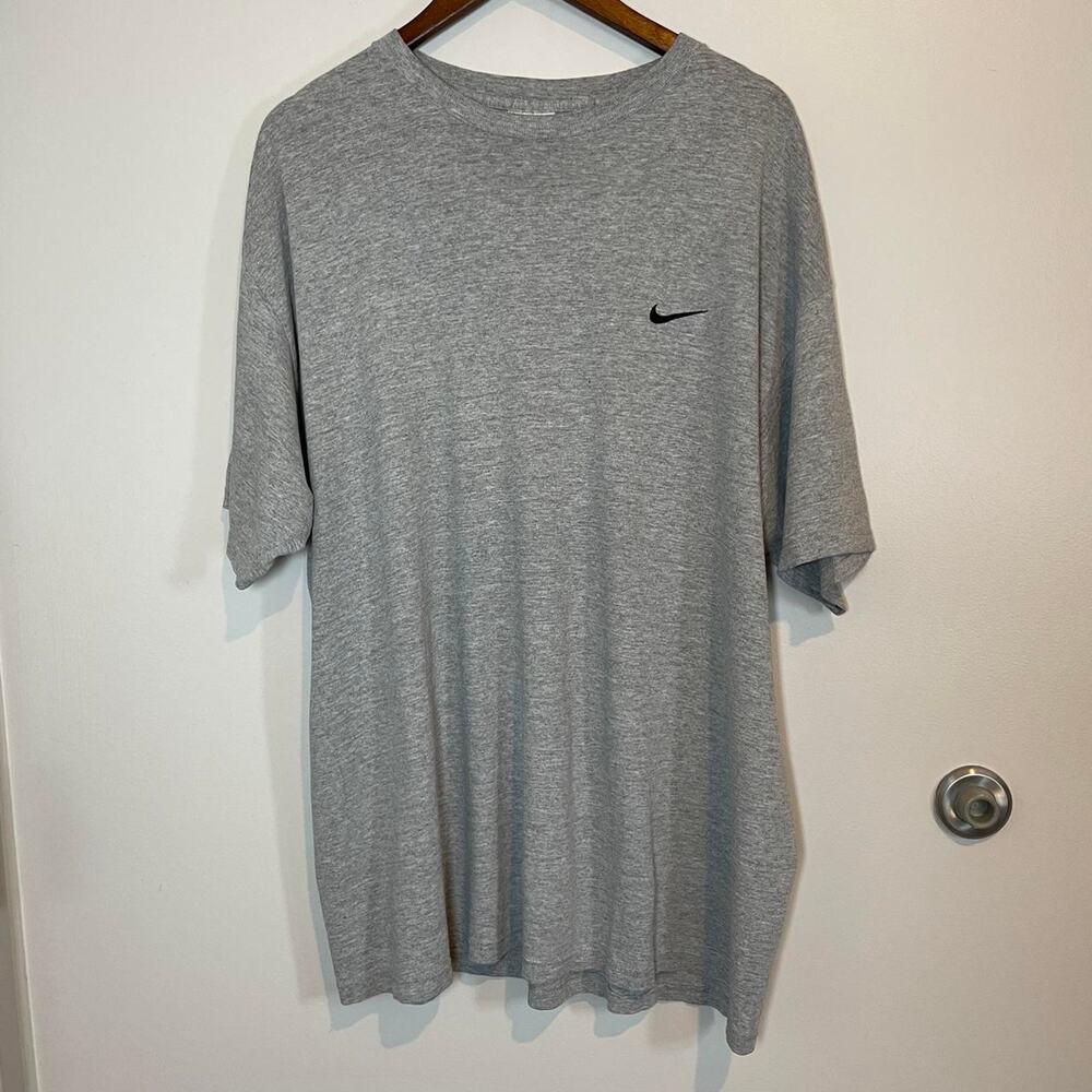 Y2K Nike Streetwear XL Gray Workout Athleisure T-shirt